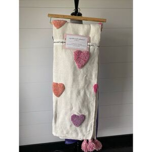 🎀❤️Cupcakes & Cashmere Valentines Day Throw Blanket With Hearts NWT